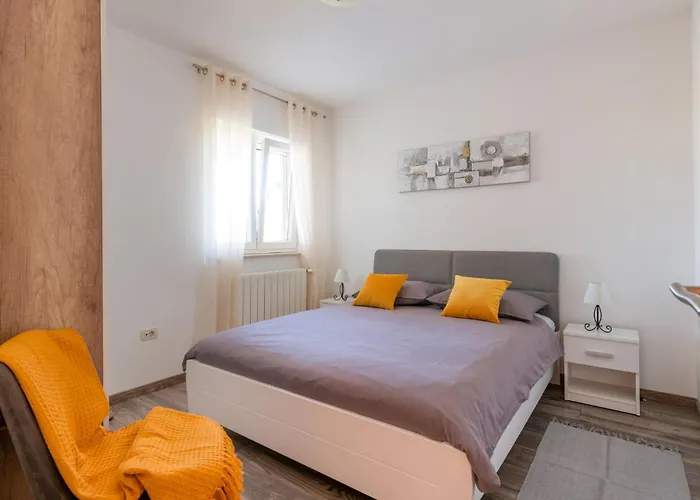 Breg Ivanovci Iv Dom wakacyjny Raša